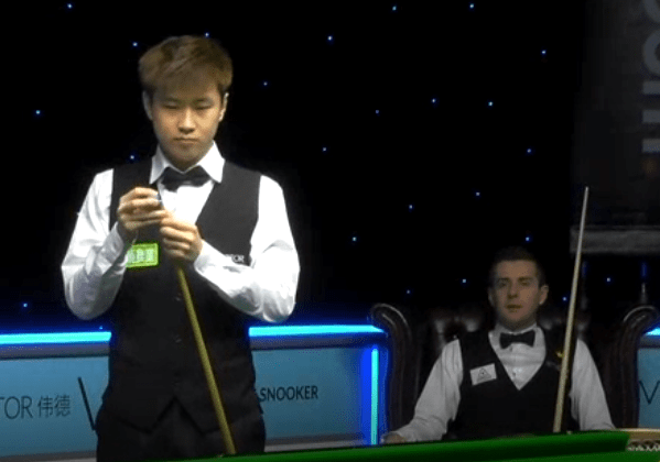 太阳成官网：
1：1！冠军联赛：中国名将意外现身 上演巅峰对决 逼平世界冠军(图5)