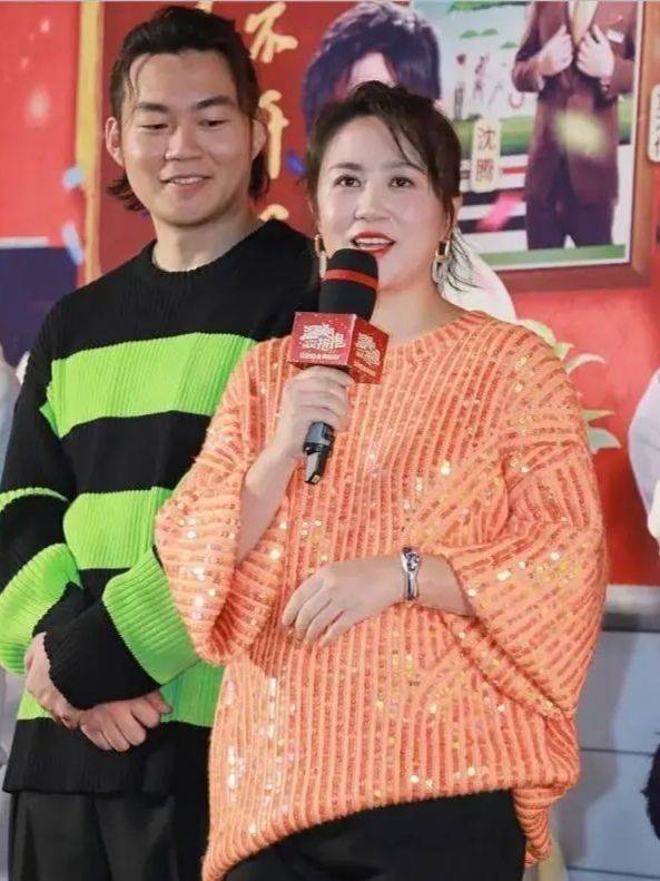 太阳集团tyc|*
马丽产后又晒照片 穿亮片针织衫配条短裤 近年轻人活的还时髦!(图2) 太阳集团tyc|*
马丽产后又晒照片 穿亮片针织衫配条短裤 近年轻人活的还时髦!(图2)