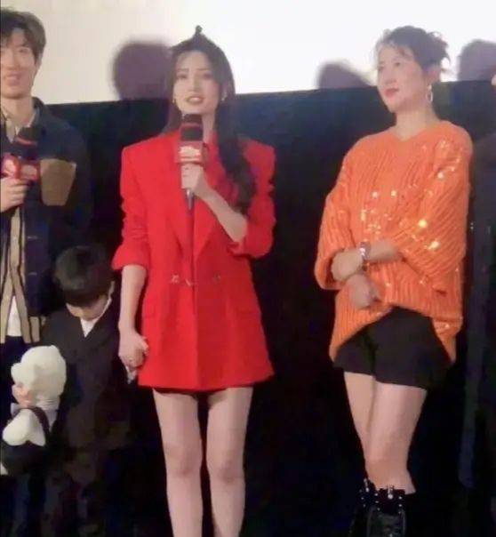 太阳集团tyc|*
马丽产后又晒照片 穿亮片针织衫配条短裤 近年轻人活的还时髦!(图3) 太阳集团tyc|*
马丽产后又晒照片 穿亮片针织衫配条短裤 近年轻人活的还时髦!(图3)