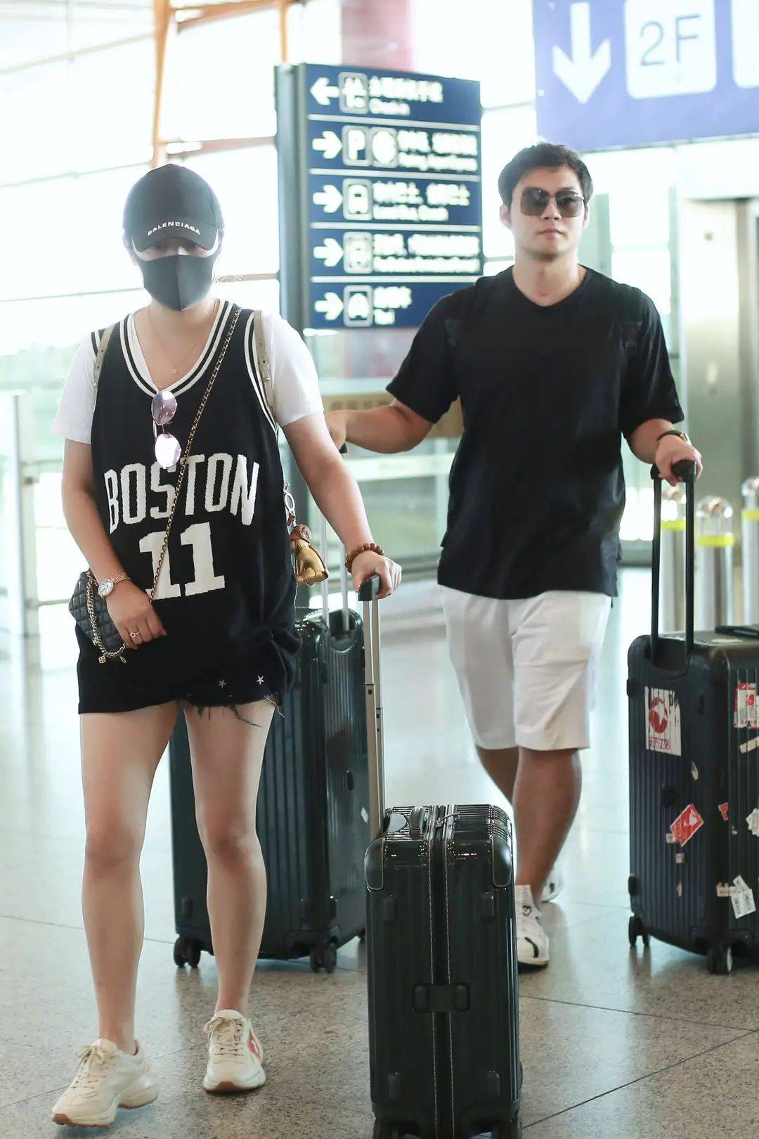 太阳集团tyc|*
马丽产后又晒照片 穿亮片针织衫配条短裤 近年轻人活的还时髦!(图9) 太阳集团tyc|*
马丽产后又晒照片 穿亮片针织衫配条短裤 近年轻人活的还时髦!(图9)