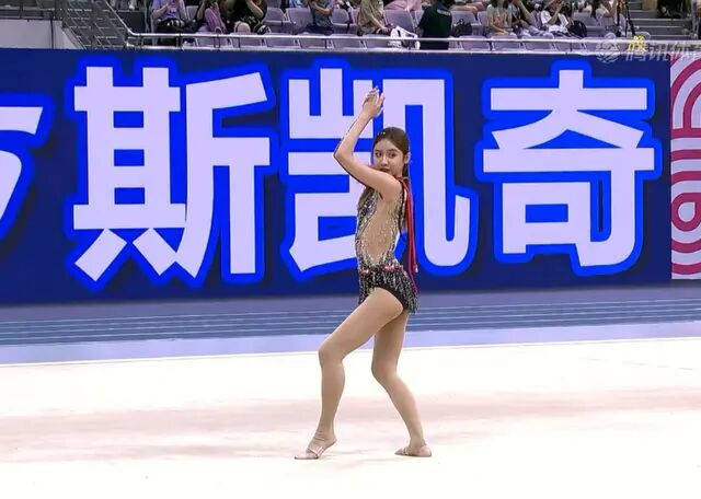 ‘太阳成官网’
美娜分手的体现真大气!自己主动提分手 仍与前男友保持朋侪关系(图10) ‘太阳成官网’
美娜分手的体现真大气!自己主动提分手 仍与前男友保持朋侪关系(图10)