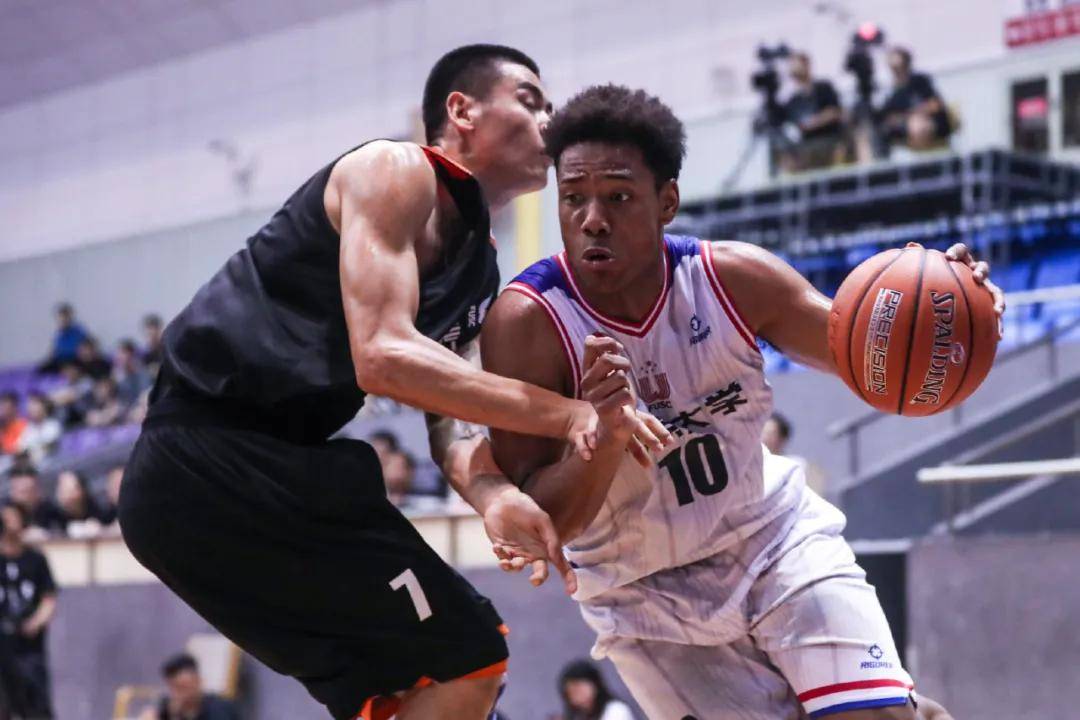 ‘太阳集团tyc’
中国男篮集训名单宣布!胡明轩、徐杰、祝铭震入选!张宁太遗憾了(图8) ‘太阳集团tyc’
中国男篮集训名单宣布!胡明轩、徐杰、祝铭震入选!张宁太遗憾了(图8)