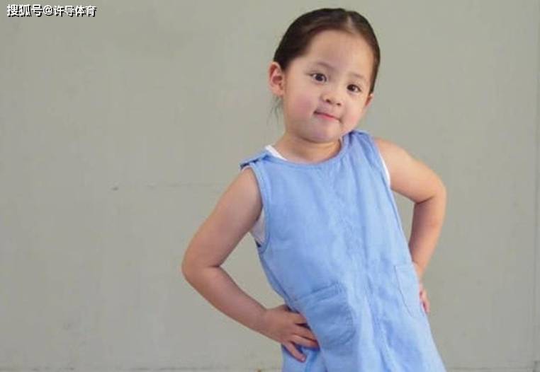 太阳成集团tyc|
明星小时候的照片 我一个也没有认出来 全部认出来的是大神！(图4)