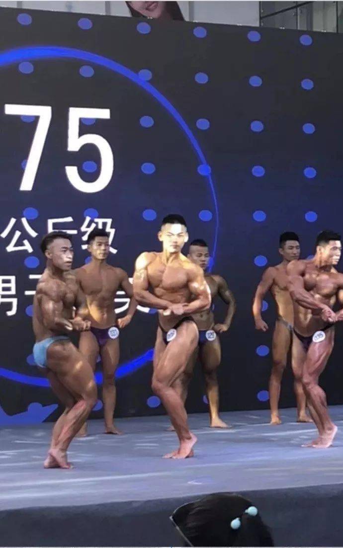 20岁宁夏小伙练就一身肌肉,收获迷妹无数!_太阳成集团tyc(图12)
20岁宁夏小伙练就一身肌肉,收获迷妹无数!_太阳成集团tyc(图12)