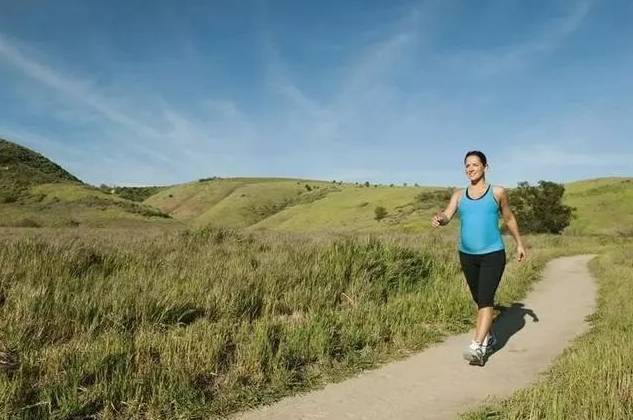 ‘太阳成官网’
轻动鞋品牌舞极限提倡轻运动 什么是轻运动？它又有哪些利益呢？(图3)
