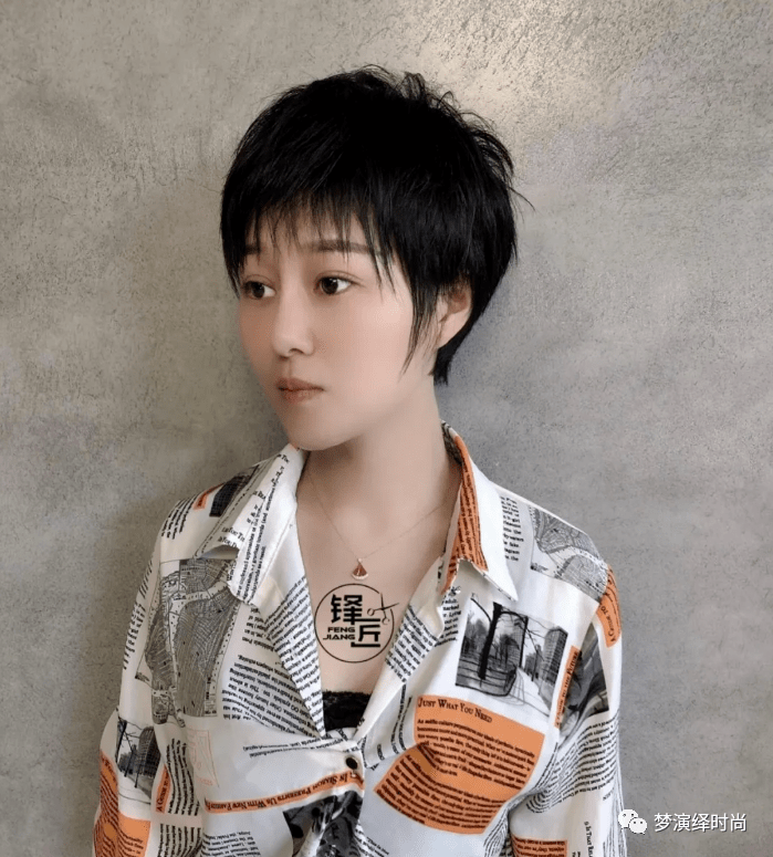 太阳成集团tyc|
2020盛行“5星好评”短发(图42)