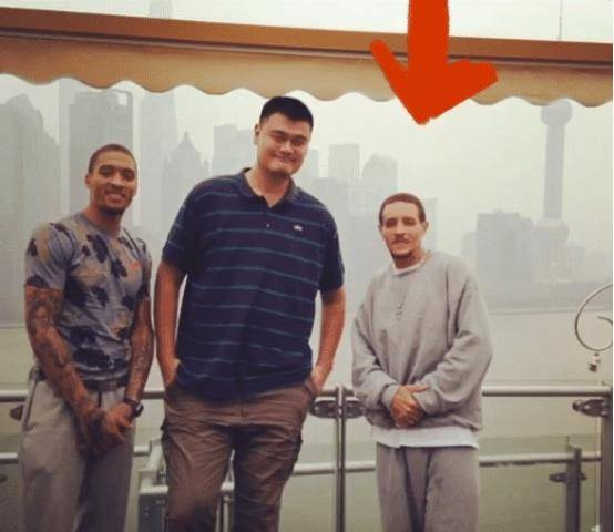 太阳成集团tyc|
NBA球星“太上皇”陌头流离 与詹姆斯母亲闹绯闻 现在成这样！(图2)